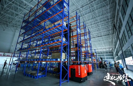 中力6.29多款新品首發，具身智能機器人首次亮相！